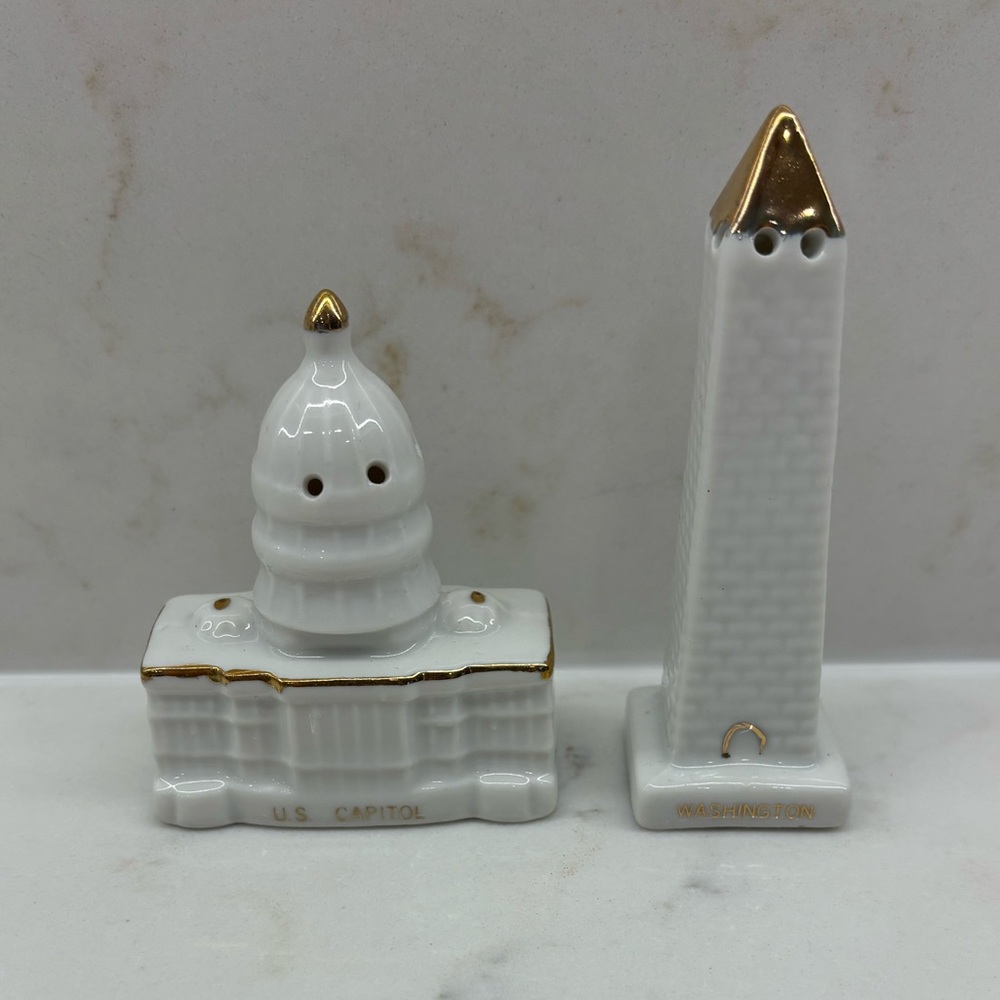Vintage Set of Washington Monument & U.S. Capitol Salt and Pepper Shakers